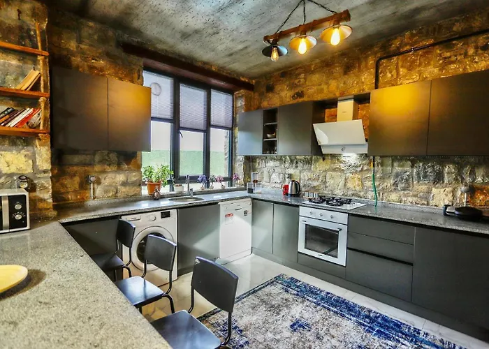 Sakarya Kurucesme De 3 1 Salon Oezel Havuzlu - Soemineli 6 Kisilik Tas Ev -spn-3670 Villa