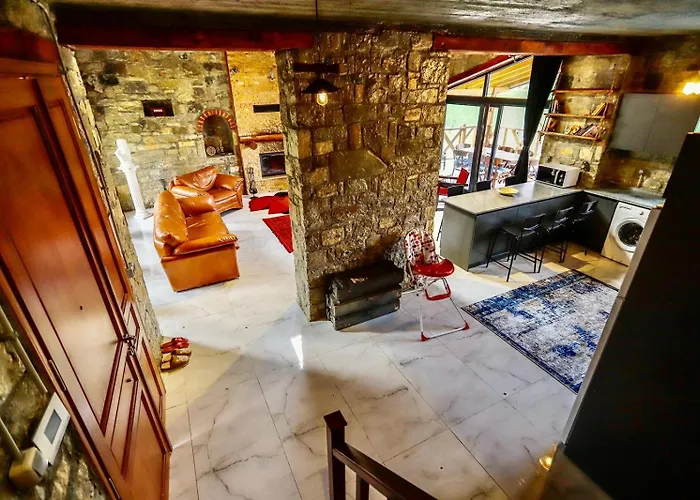 Villa Sakarya Kurucesme De 3 1 Salon Oezel Havuzlu - Soemineli 6 Kisilik Tas Ev -spn-3670